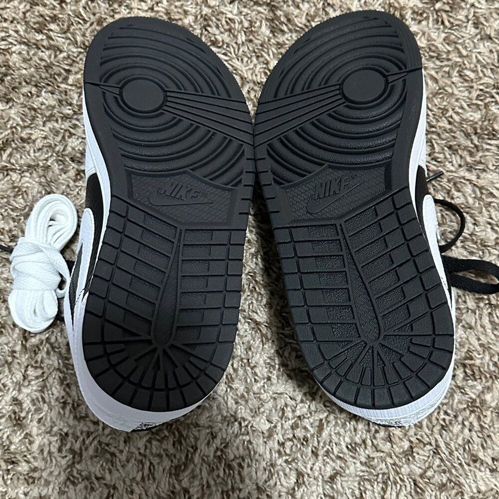 Air Jordan 1 Low SE 'Homage' Black & White for Women (SIZE 9) - Picture 7 of 7